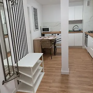 Apartament Center 3 Bedroom, Warszawa